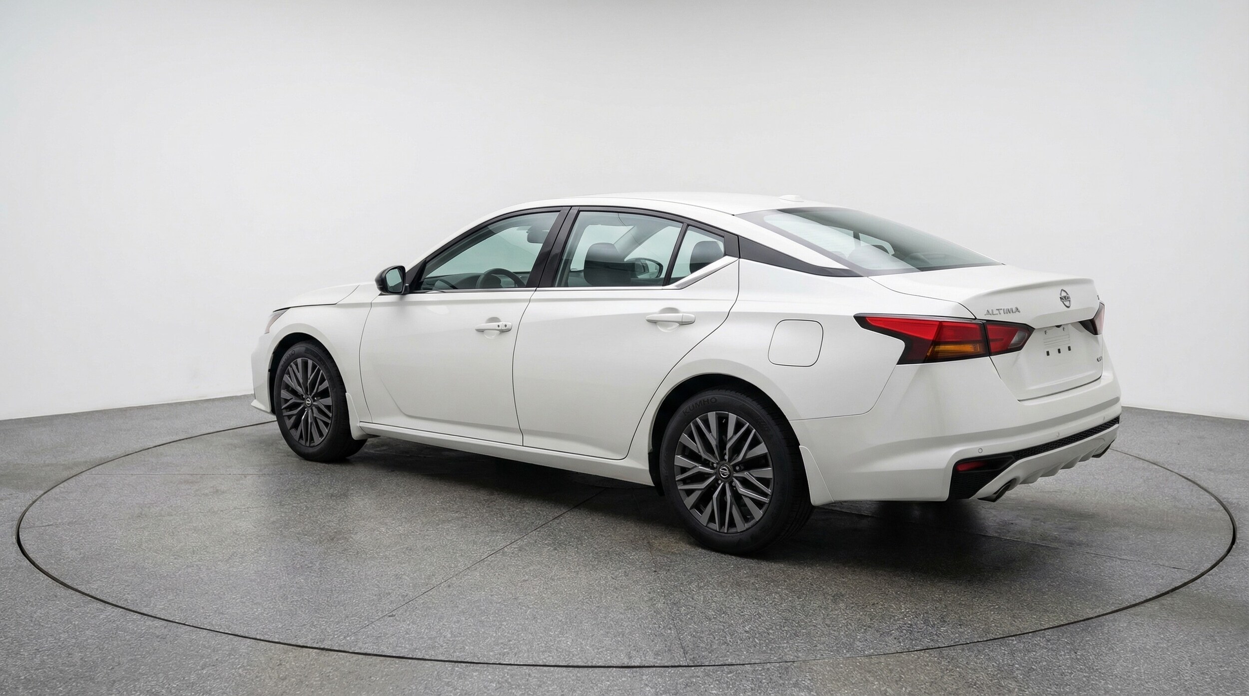 Thumbnail: 2025 Nissan Altima - 5