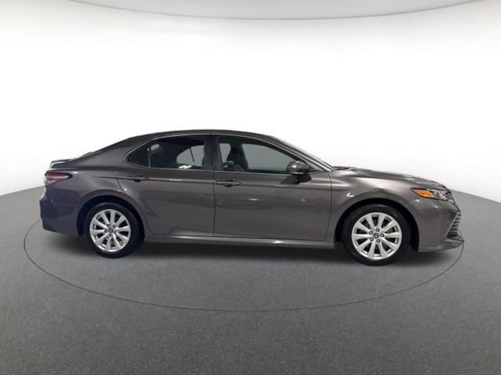 Used 2018 Toyota Camry LE Sedan
