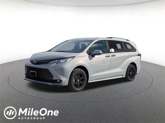 2026 Toyota Sienna Woodland Edition's photo