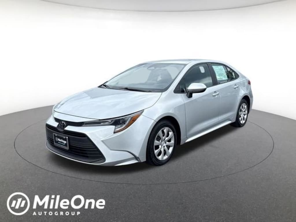 Used 2024 Toyota Corolla LE Sedan