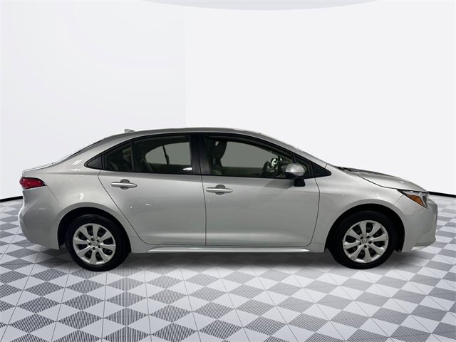 2025 Toyota Corolla Hybrid photo 4