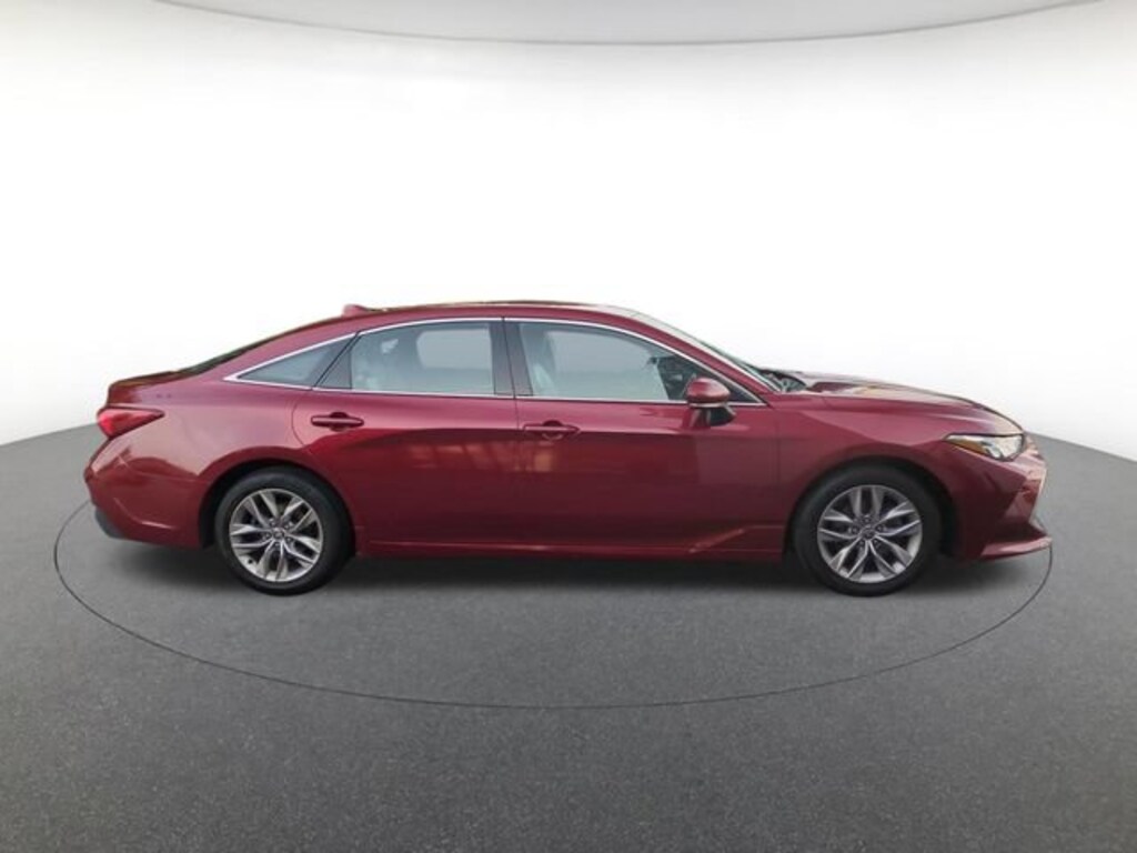 Used 2022 Toyota Avalon XLE Sedan
