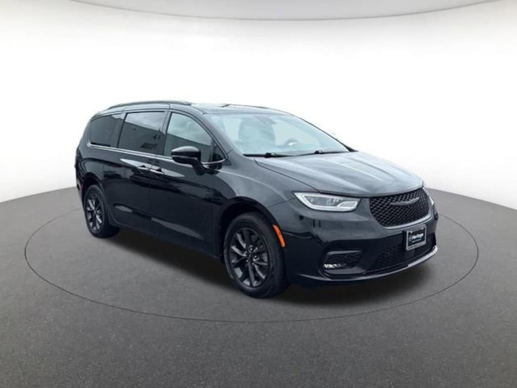 Used 2021 Chrysler Pacifica Limited Passenger Van