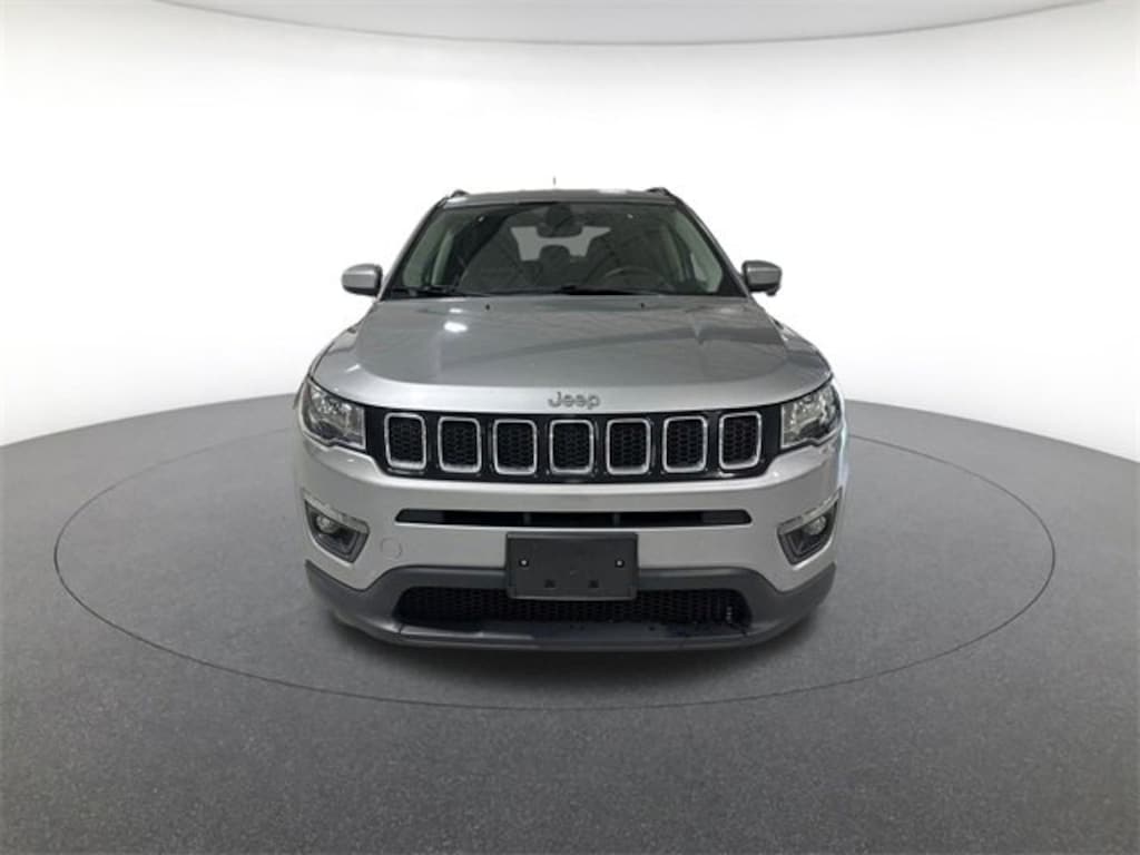 Used 2018 Jeep Compass Latitude Sport Utility