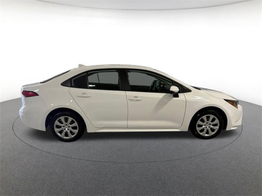 Used 2025 Toyota Corolla LE Sedan