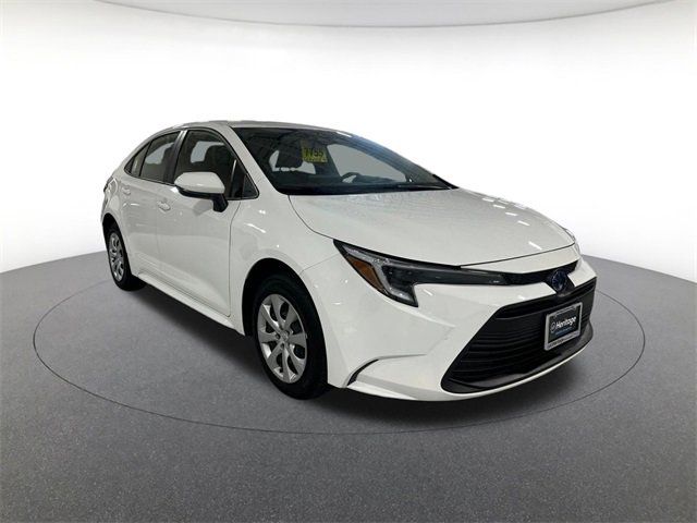 2024 Toyota Corolla Hybrid LE photo 3