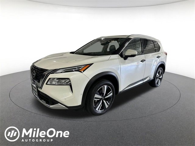 2023 Nissan Rogue Platinum's photo