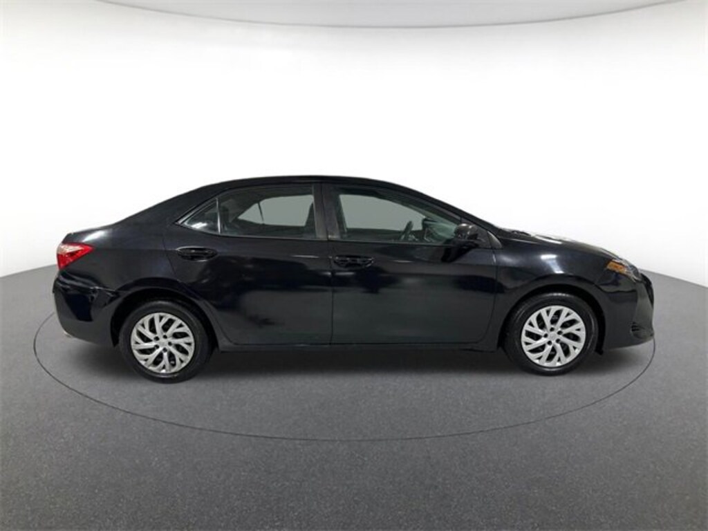 Used 2018 Toyota Corolla LE Sedan