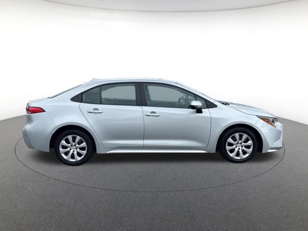 Used 2024 Toyota Corolla LE Sedan