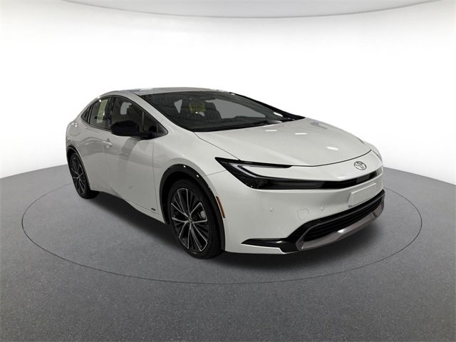 2024 Toyota Prius XLE photo 3