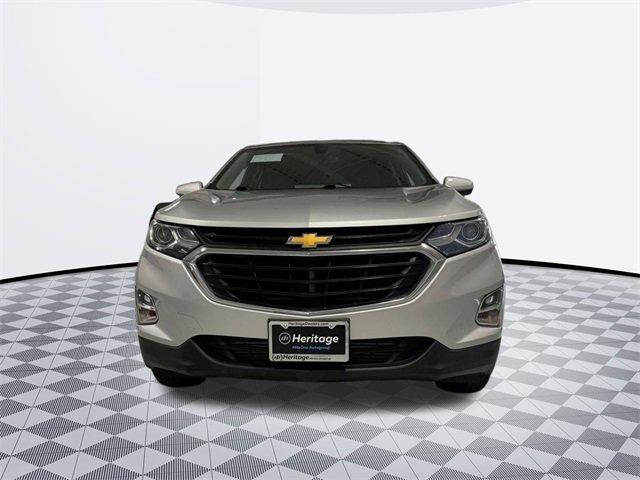 2018 Chevrolet Equinox LT photo 2
