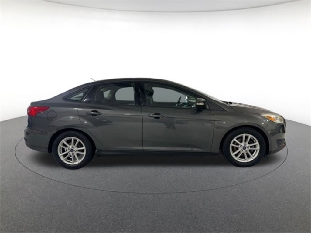 Used 2015 Ford Focus SE Sedan