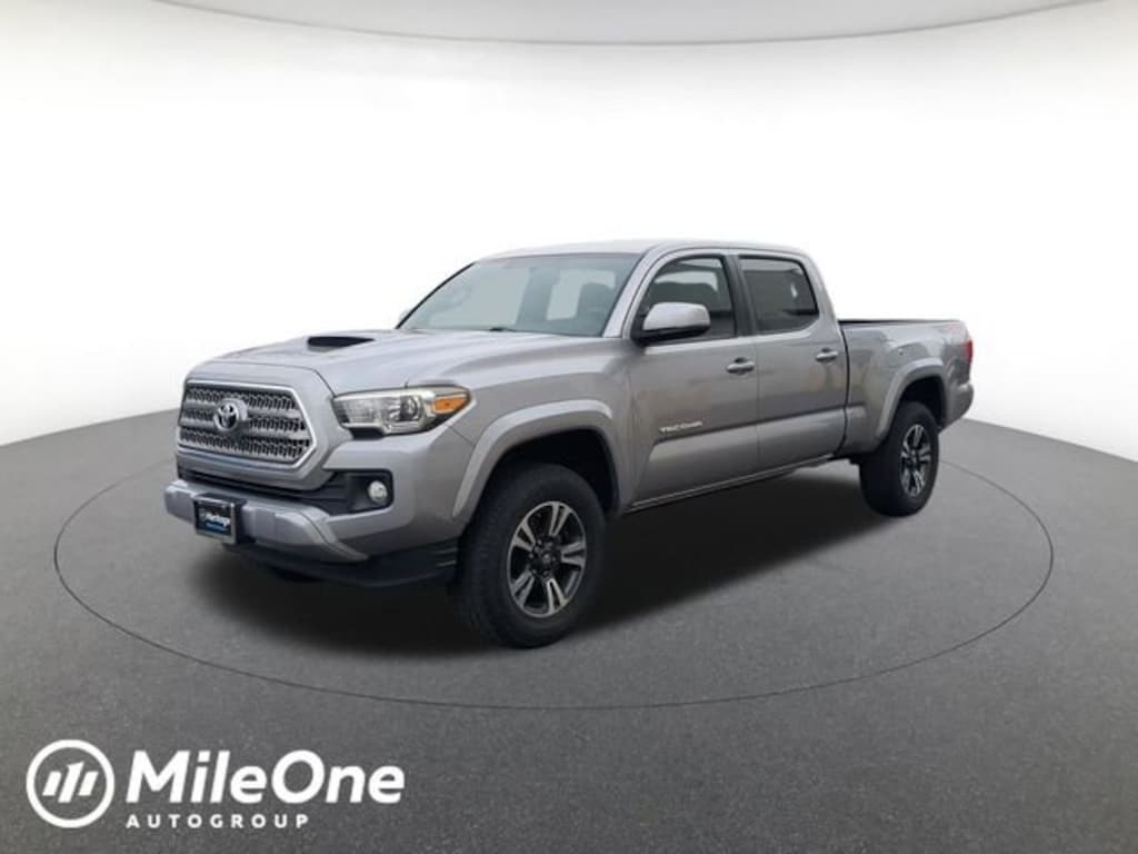 Used 2016 Toyota Tacoma SR Truck