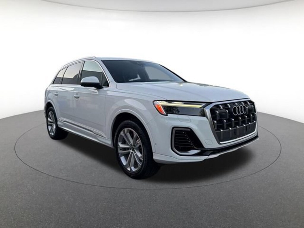 Used 2025 Audi Q7 55 Premium Plus Sport Utility