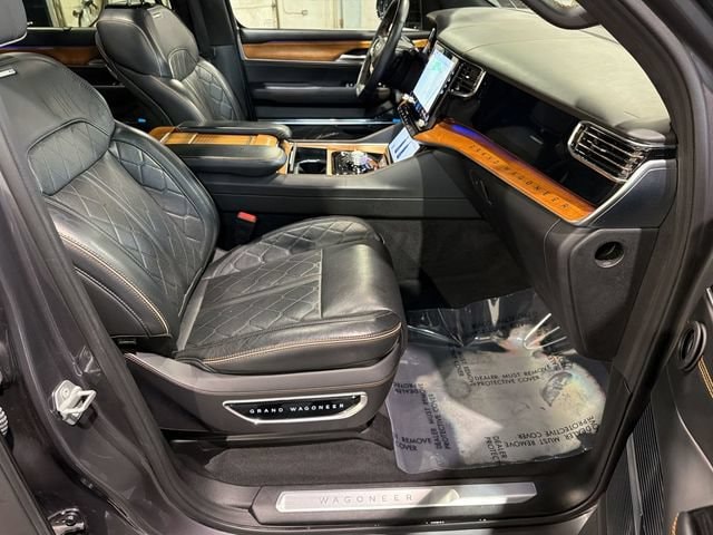 2024 Jeep Grand Wagoneer L Series III - Photo 22