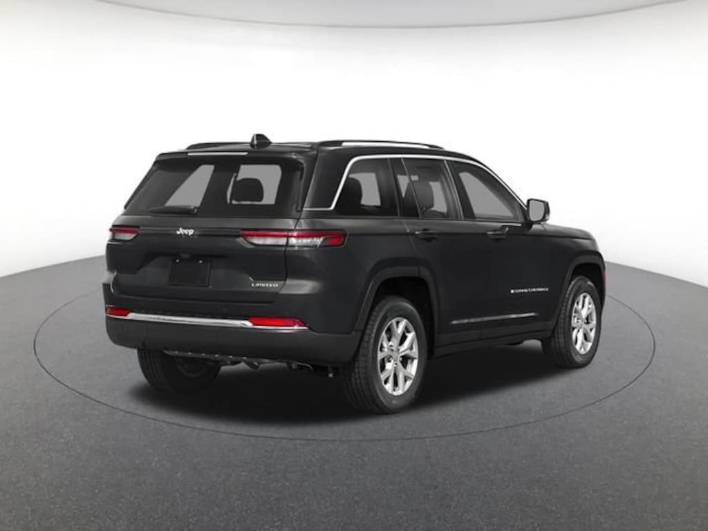Used 2025 Jeep Grand Cherokee Laredo X Sport Utility