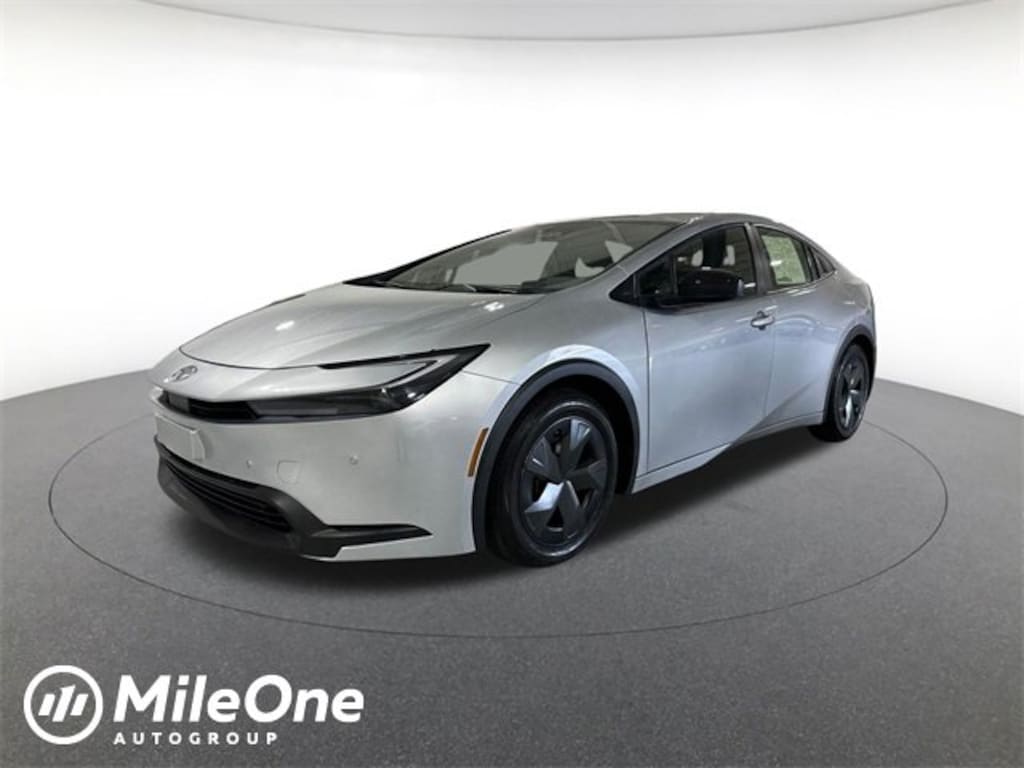Used 2024 Toyota Prius LE Hatchback