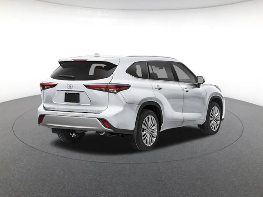 New 2026 Toyota Highlander Platinum SUV