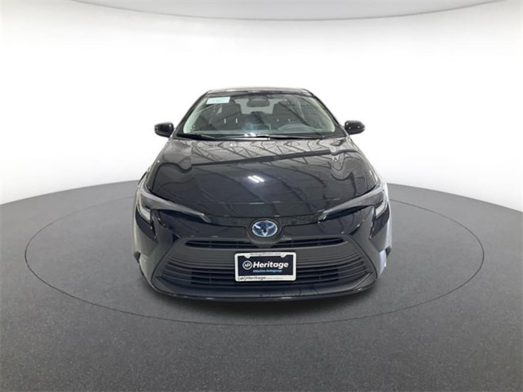 Used 2025 Toyota Corolla Hybrid LE Sedan