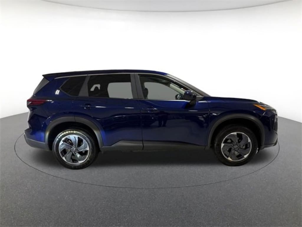 Used 2024 Nissan Rogue SV Sport Utility