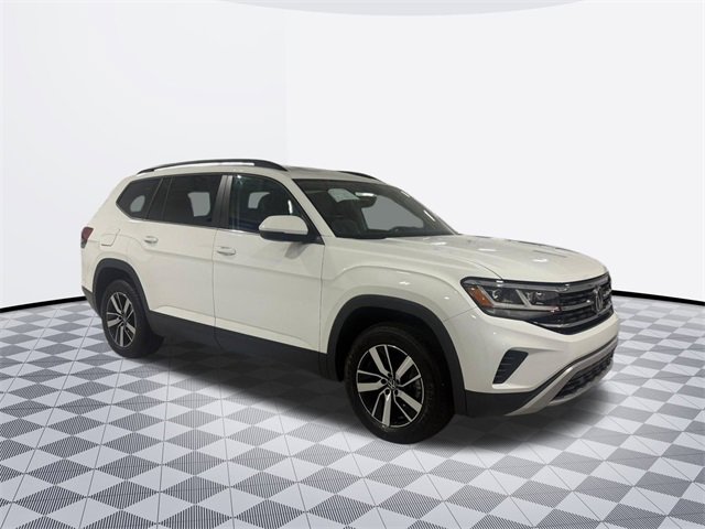 2022 Volkswagen Atlas SE photo 3