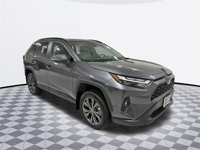 2025 Toyota RAV4 Hybrid XLE Premium photo 3