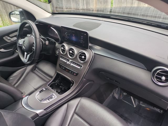 2021 Mercedes-Benz GLC GLC300 - Photo 32