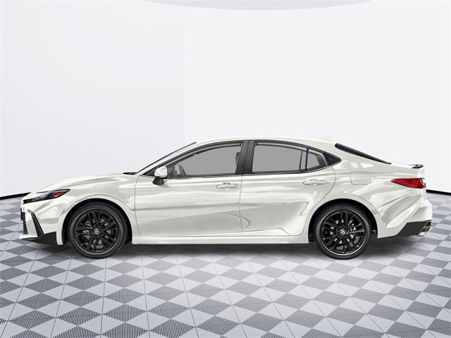 2026 Toyota Camry SE photo 3