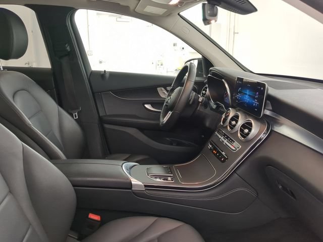 2021 Mercedes-Benz GLC GLC300 - Photo 22