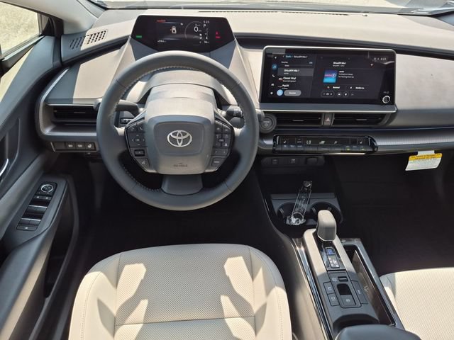 2026 Toyota Prius XLE - Photo 8