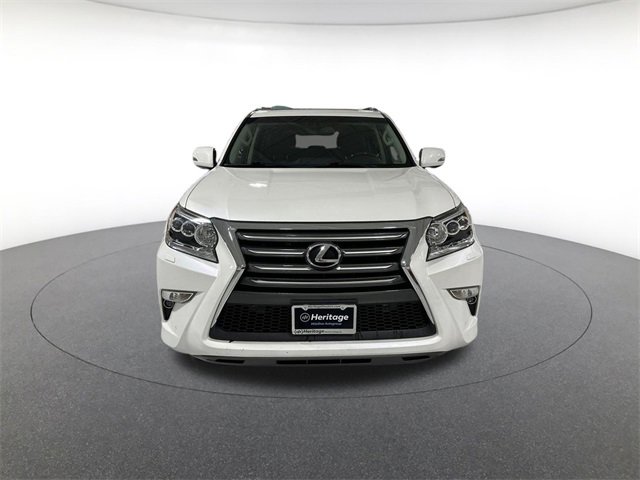 2019 Lexus GX 460 photo 2