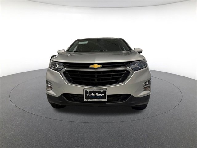 2018 Chevrolet Equinox LT photo 2