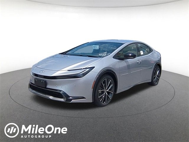 2025 Toyota Prius XSE Premium's photo