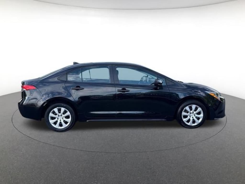 Used 2024 Toyota Corolla LE Sedan