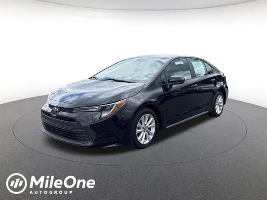 Used 2024 Toyota Corolla LE Sedan