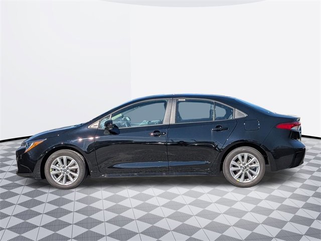 2026 Toyota Corolla LE photo 2