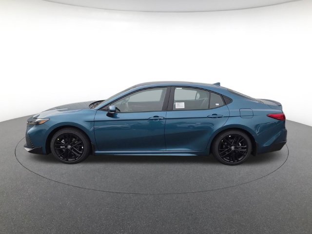 New 2026 Toyota Camry SE Sedan