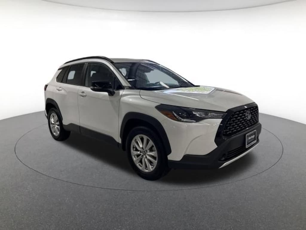 Used 2025 Toyota Corolla Cross LE Sport Utility