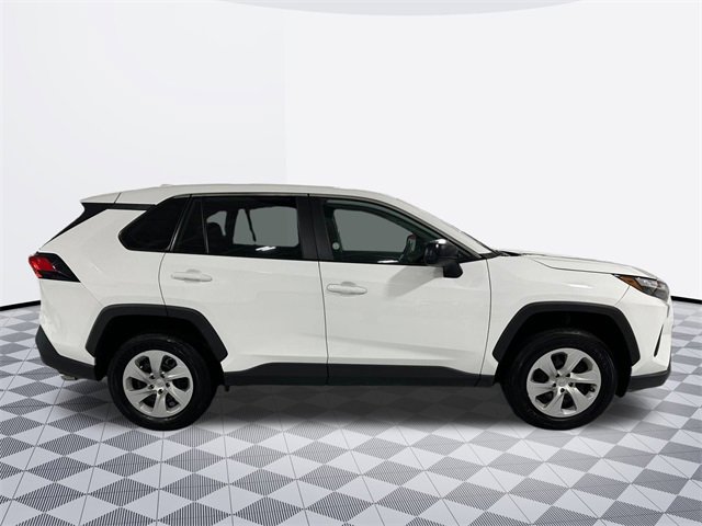 2024 Toyota RAV4 LE Sport photo 4