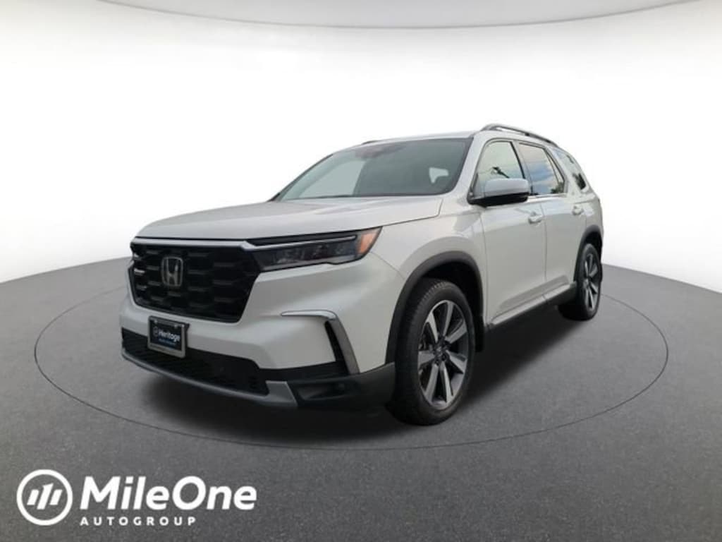 Used 2024 Honda Pilot Touring Sport Utility