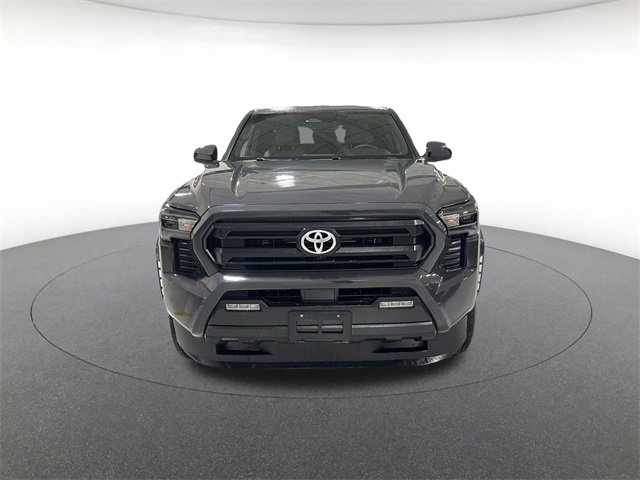 2024 Toyota Tacoma photo 2