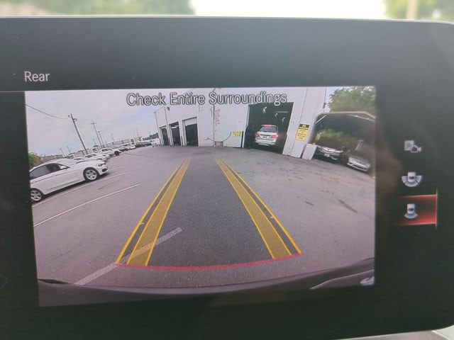 2021 Mercedes-Benz GLC GLC300 - Photo 27