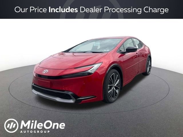 2026 Toyota Prius XLE FWD's photo