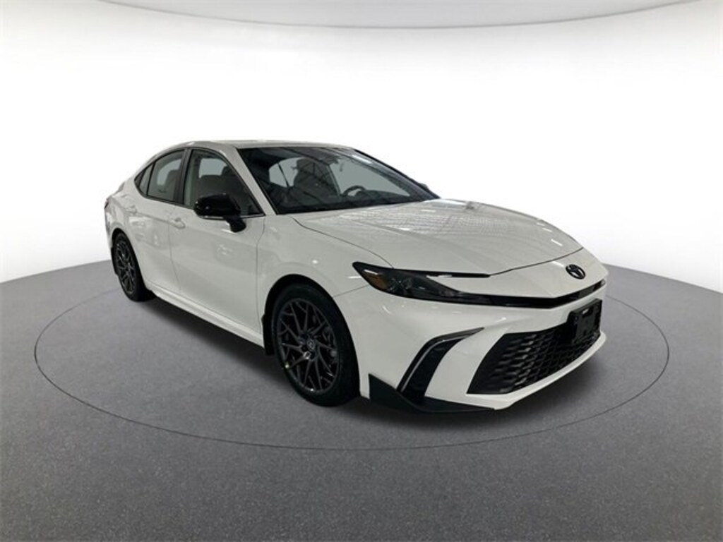 Used 2025 Toyota Camry SE Sedan