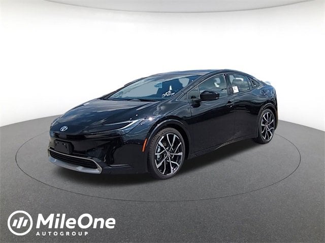 2025 Toyota Prius XSE Premium's photo