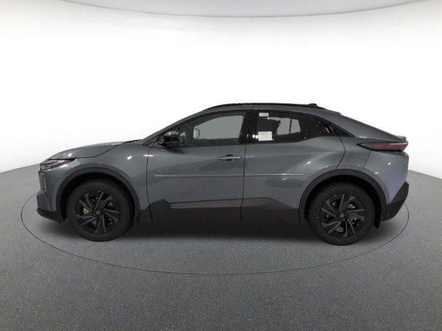 New 2026 Toyota C-HR SE SUV