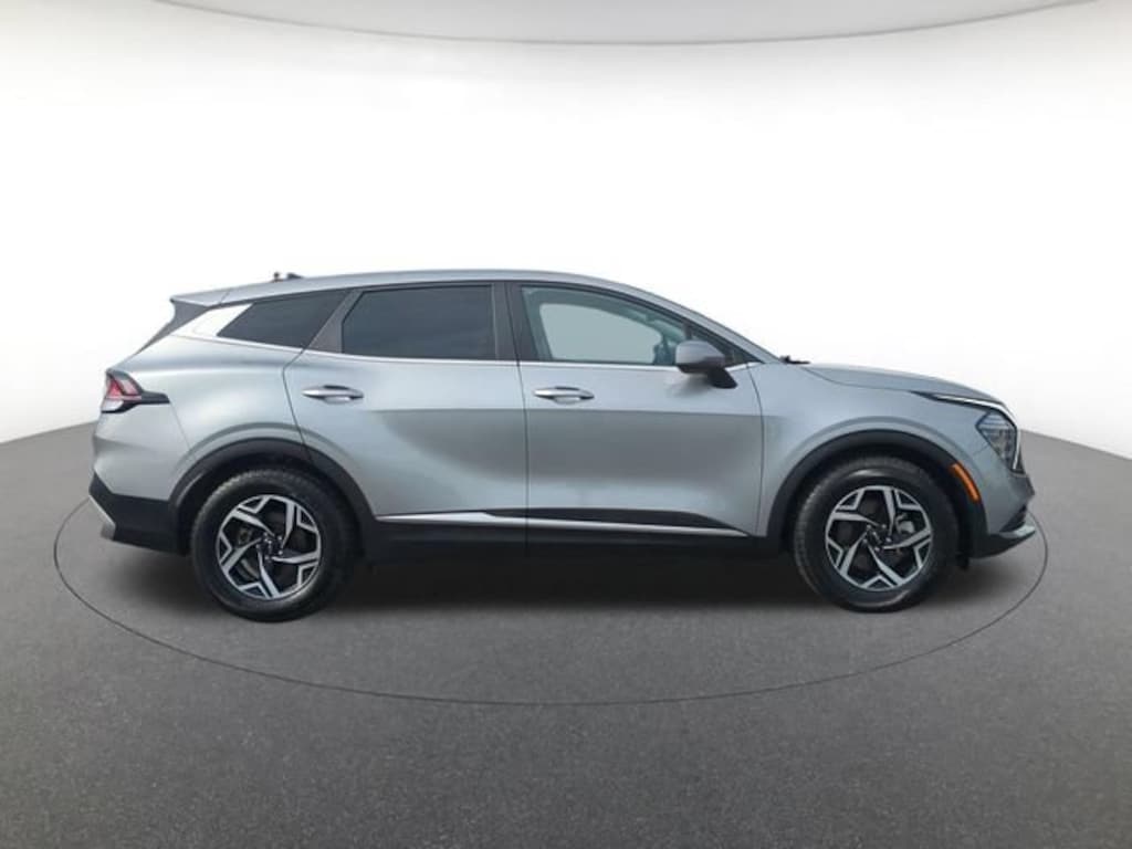 Used 2024 Kia Sportage LX Sport Utility