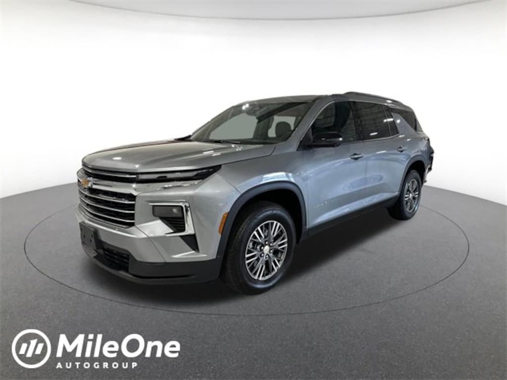 Used 2024 Chevrolet Traverse LT Sport Utility