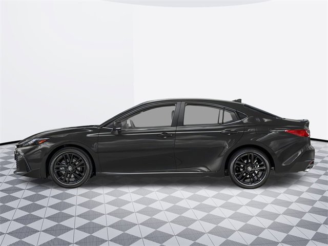 2026 Toyota Camry SE photo 3