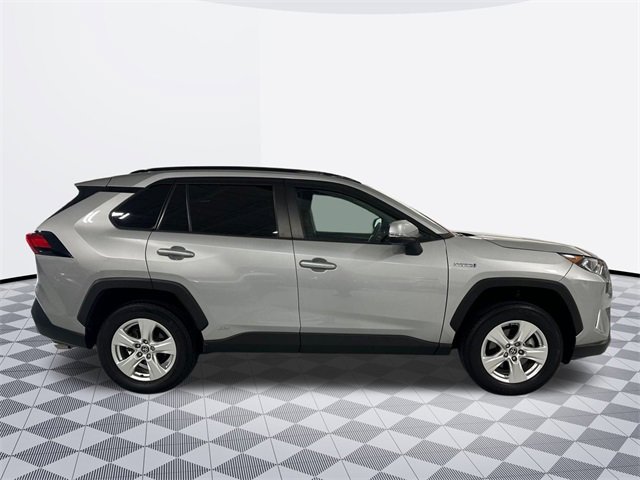 2021 Toyota RAV4 Hybrid XLE photo 4